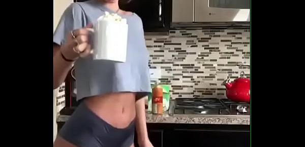  Sommer Ray make morning coffee. Lovely teen with perfect ass.